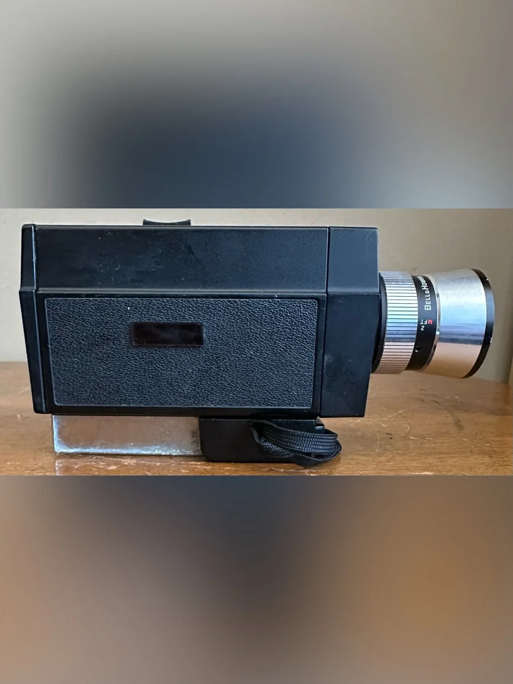 Vintage Bell & Howell Model 492 Focus-Matic Autoload Super 8mm Film Movie Camera